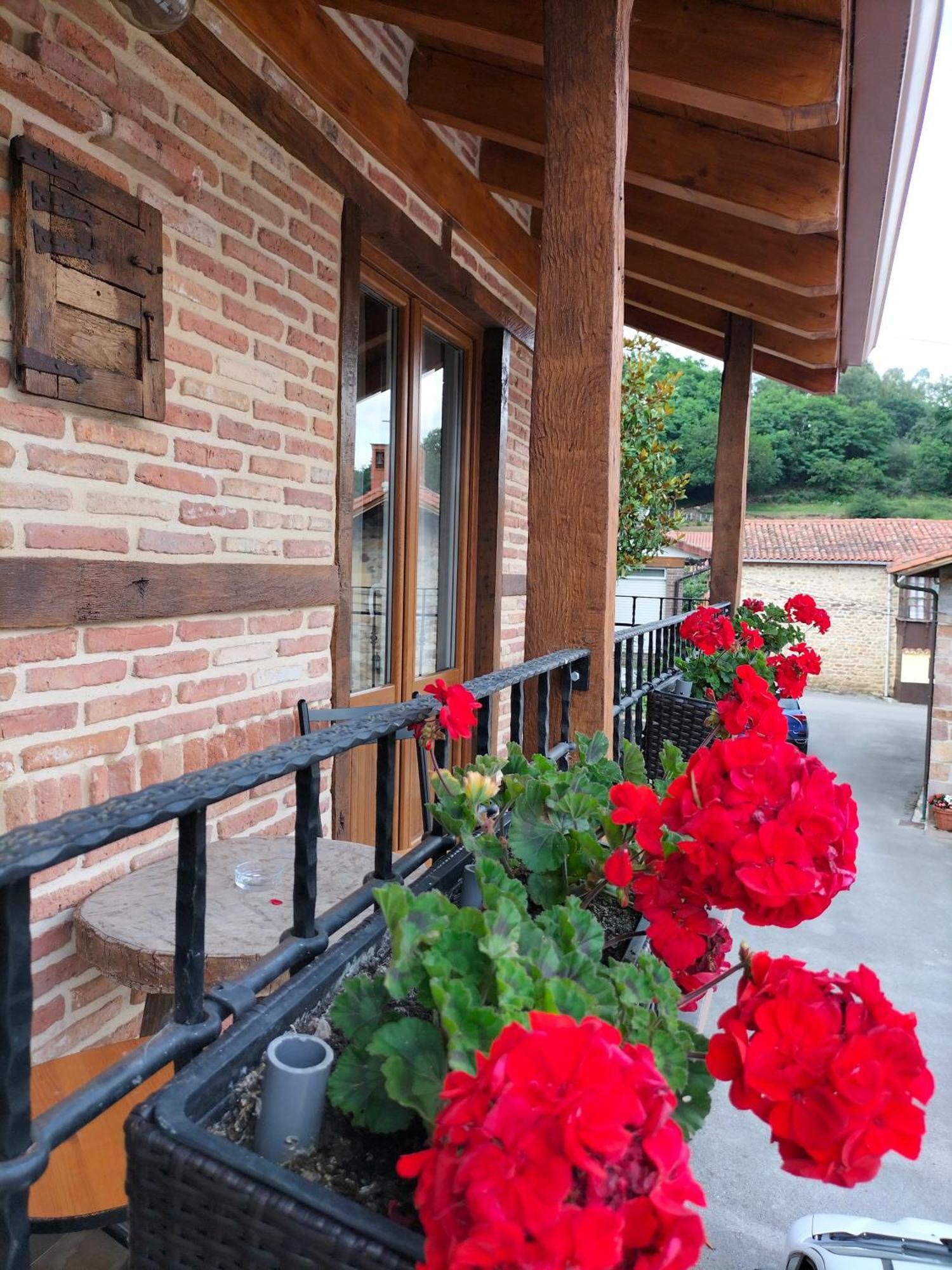 Apartamentos Lares Santa Olalla (Cantabria) Exterior foto